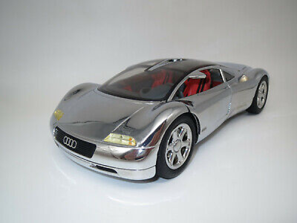 Revell Audi Avus Quattro 1991 DieCast Model (9940)